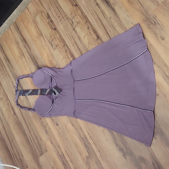 GUESS Antique Violet Beaded T-Back Halter Midi Dress - Picture 6 of 12